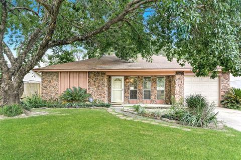 571 Forest Loop, Mandeville, LA 70471 photo 1