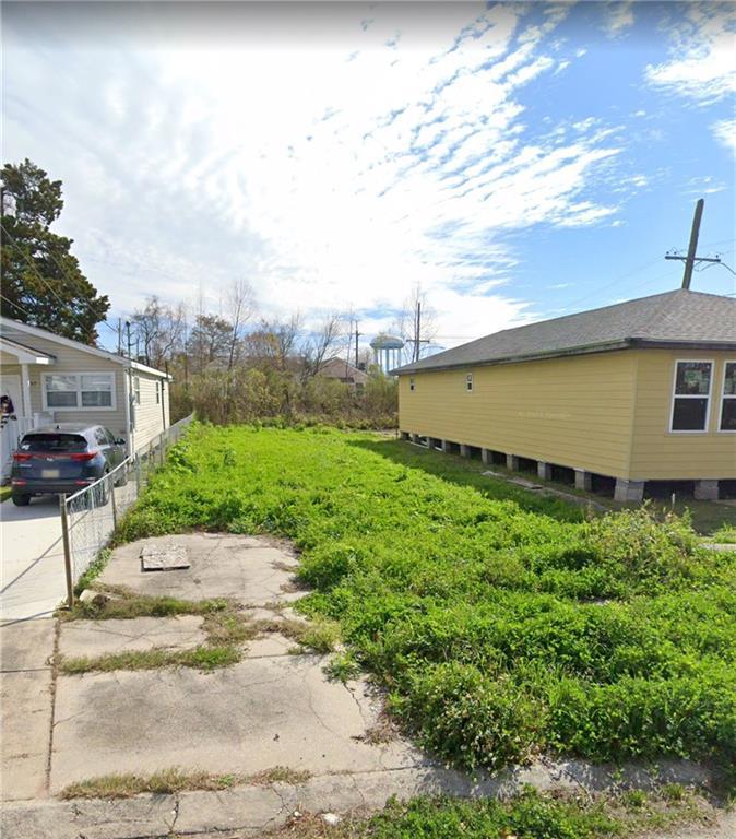  1405 Tricou St, New Orleans, LA 70117 photo 1