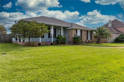 106 Intrepid Dr, Slidell, LA 70458 photo 1