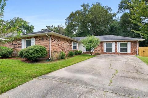 1027 Saint Peter St, Slidell, LA 70460 photo 1