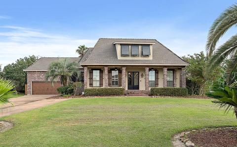 100 Lighthouse Pt, Slidell, LA 70458 photo 1