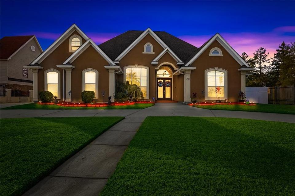 700 Marlene Dr, Gretna, LA 70056 Movoto