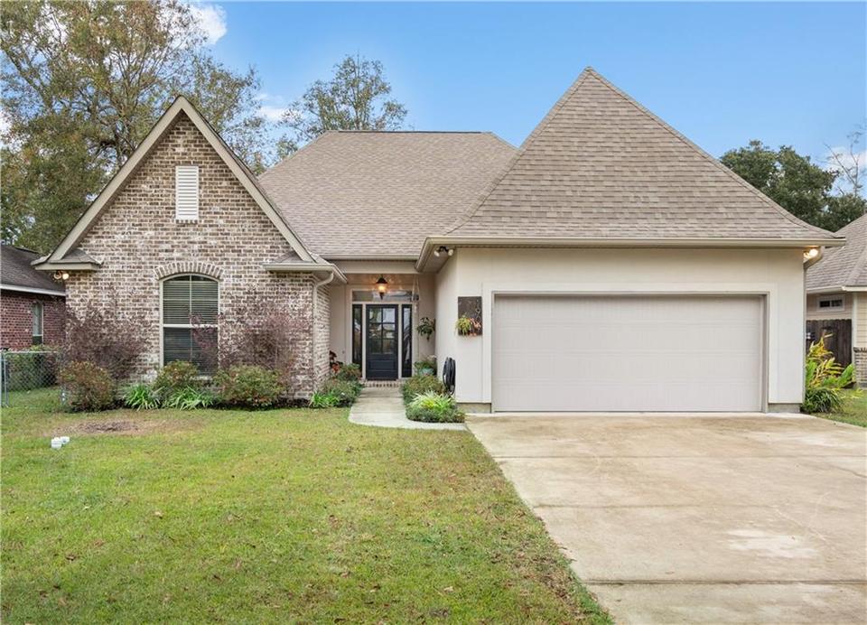 1909 Destin St, Mandeville, LA 70448 22 Photos MLS 2323239 Movoto
