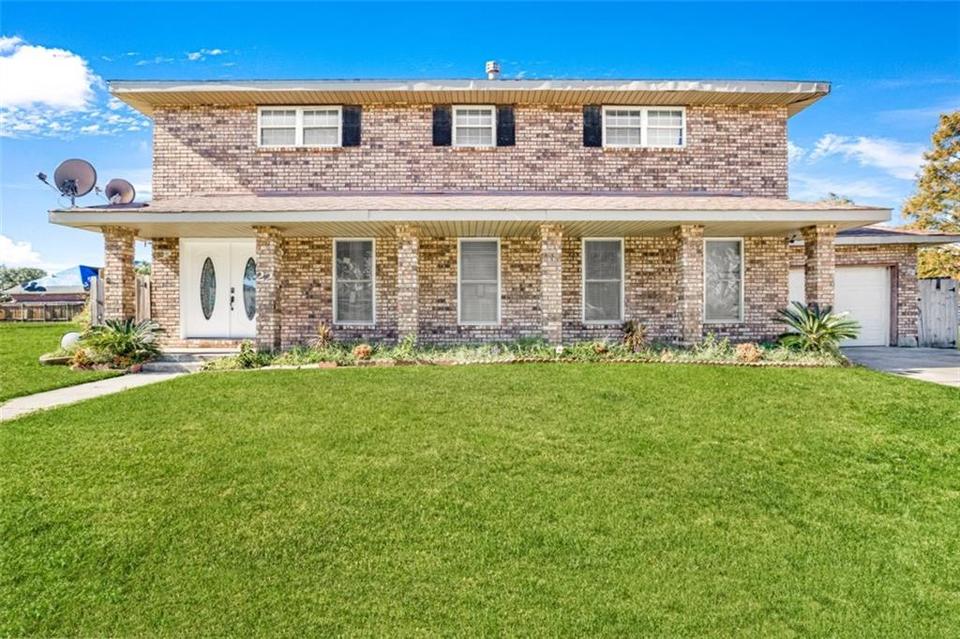 22 Queens Ct, Chalmette, LA 70043 8 Photos MLS 2323523 Movoto