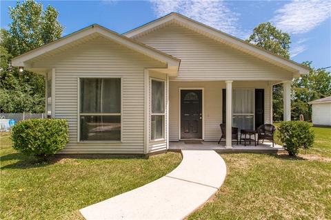 66056 Pine St, Mandeville, LA 70448 photo 1