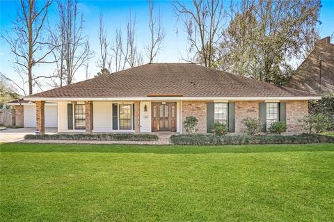 230 Silver Maple Dr, Mandeville, LA 70471 photo 1