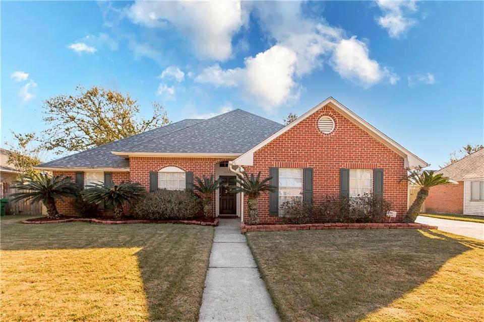 2248 W Canterbury Dr, Laplace, LA 70068 37 Photos MLS 2331208 Movoto