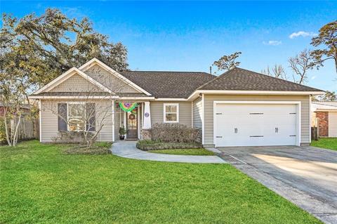124 Sandra Lee Dr, Mandeville, LA 70448 photo 1