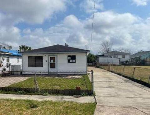 3026 Acron St, Kenner, LA 70065 photo 1