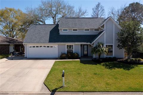 303 Intrepid Dr, Slidell, LA 70458 photo 1