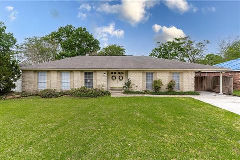 327 Crescentwood Loop, Slidell, LA 70458 photo 1
