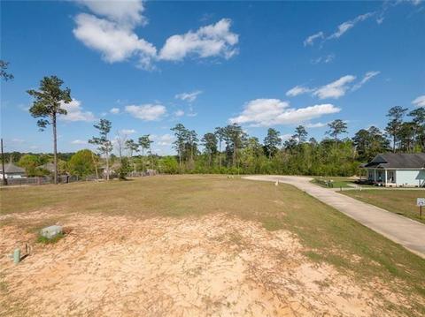 158 Taylor Dr, Pearl River, LA 70452