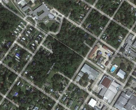 Taylor Street, Covington, LA 70433