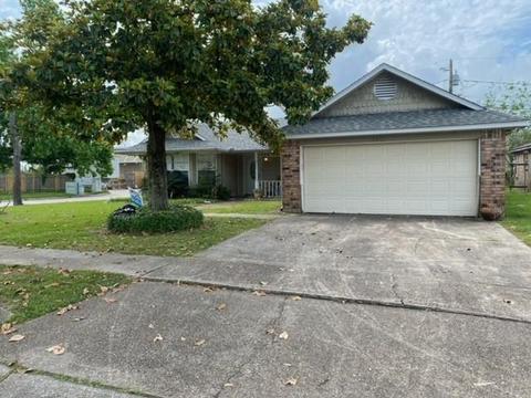1821 Cinclar Loop, Laplace, LA 70068 photo 1