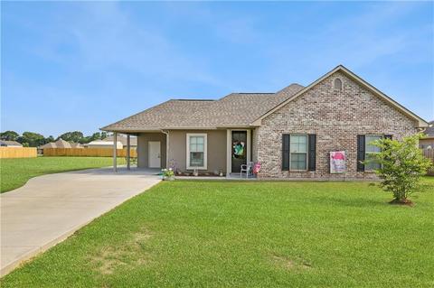 18173 Red Wolf Trl, Loranger, LA 70446 photo 1