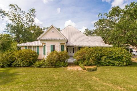 302 E Pine St, Amite, LA 70422 photo 1