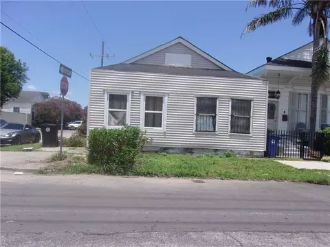 3729 Annunciation St, New Orleans, LA 70115