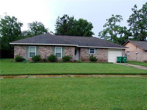 1125 St Augustine Dr, Slidell, LA 70460 photo 1