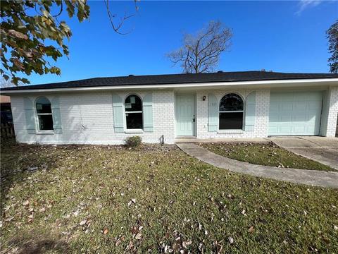 1512 Grant Dr, Laplace, LA 70068 photo 1