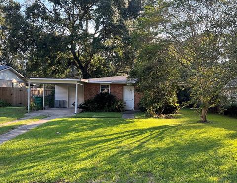 215 E 8th Ave, Covington, LA 70433 photo 1