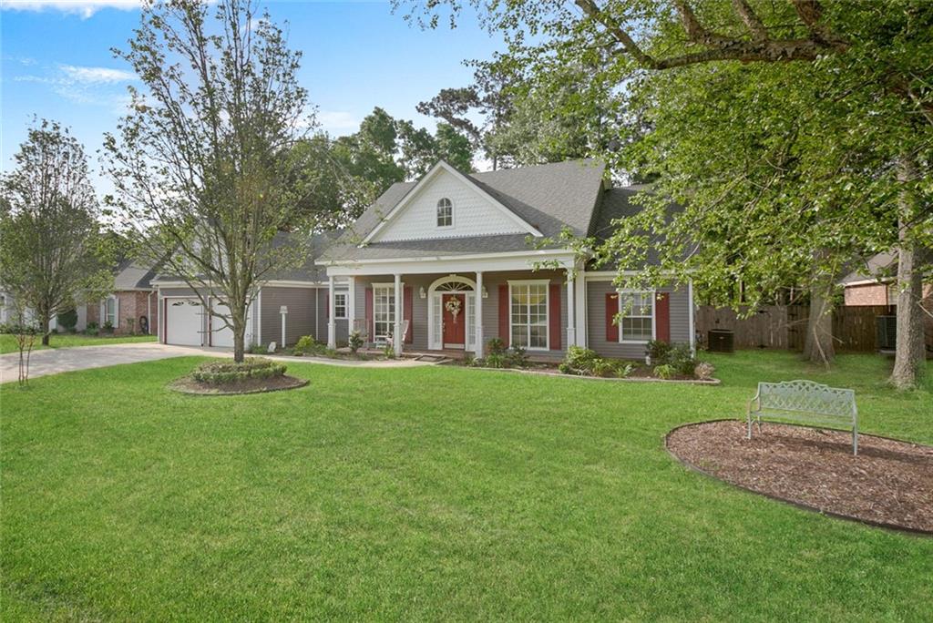 464 Red Maple Dr, Mandeville, LA 70448 photo 1