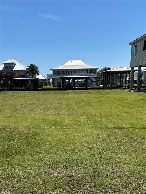109 Wilkinson Ln, Port Sulphur, LA 70083
