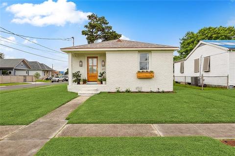 401 E Damour St, Chalmette, LA 70043 photo 1