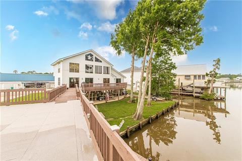 33234 Rivergate Cir, Springfield, LA 70462 photo 1