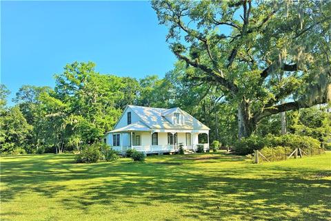 32040 Second St, Springfield, LA 70462 photo 1