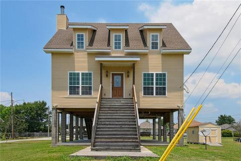 1981 Plantation St, Lafitte, LA 70067 photo 1