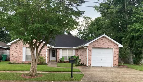 331 Cardinal Dr, Slidell, LA 70458 photo 1