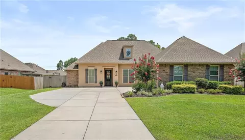 1645 Orchard Dr, Covington, LA 70435 photo 1