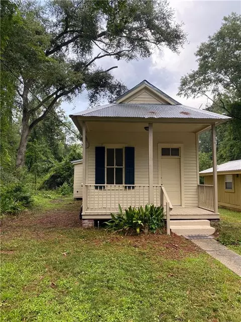 429 E Jesse Jones St, Covington, LA 70433 photo 1