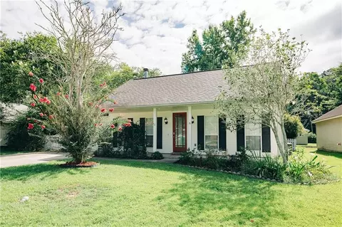 2161 3rd St, Mandeville, LA 70471 photo 1