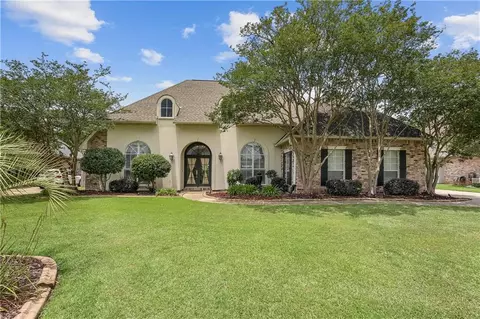 266 Delta Dr, Mandeville, LA 70448 photo 1