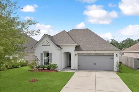 414 Terrace Lake Dr E, Covington, LA 70435 photo 1
