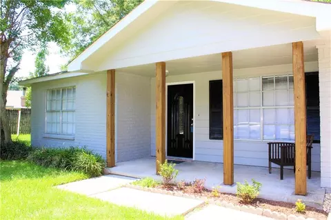 660 Forest Loop, Mandeville, LA 70471 photo 1