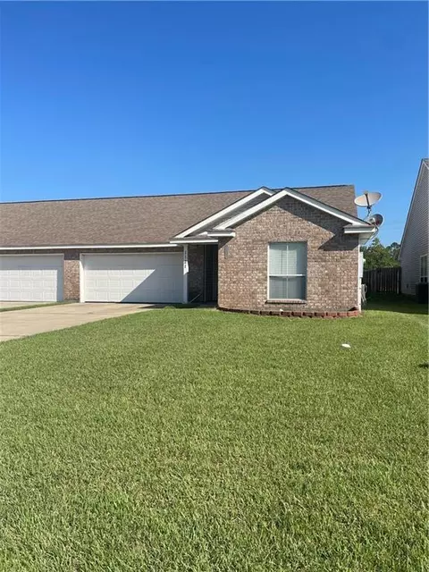 1121 Clairise Ct, Slidell, LA 70461 photo 1