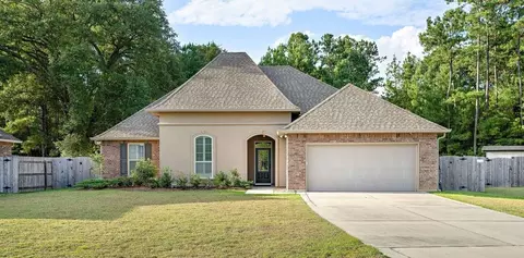 2000 Thomas Dr, Covington, LA 70435 photo 1