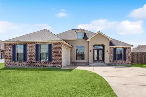 404 Lakewood Dr, Luling, LA 70070 photo 1