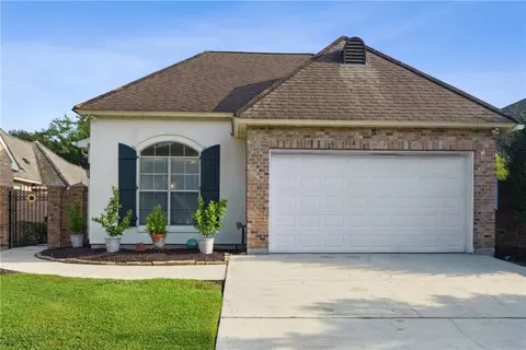 261 Lourdes Ln, Covington, LA 70435 photo 1