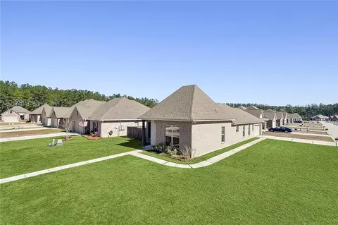 12433 Parma Cir, Covington, LA 70435 photo 1