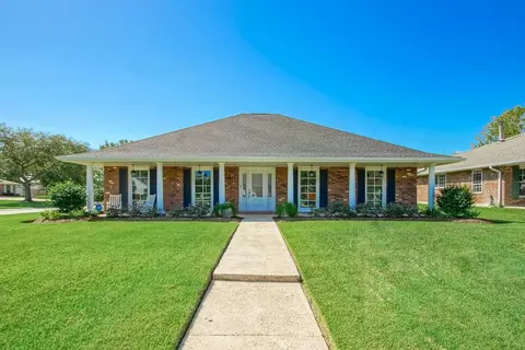 350 Devon Rd, Laplace, LA 70068 photo 1