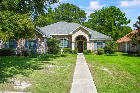 208 Amanda Dr, Slidell, LA 70458 photo 1