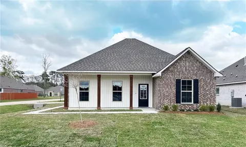 75538 Joyce Dr, Covington, LA 70435 photo 1