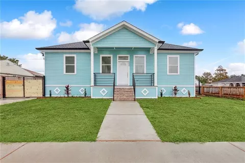5633 Third St, Violet, LA 70092 photo 1
