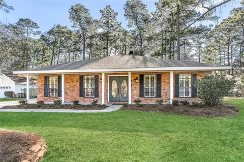 111 Oakleaf Dr, Slidell, LA 70461 photo 1