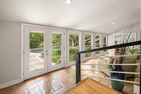 Entry Way - 73246 Military Rd, Covington, LA 70435 photo 4 of 6