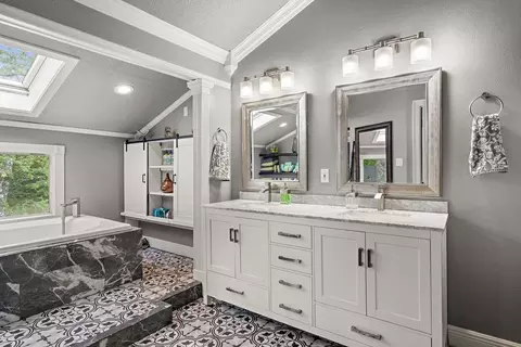 Bath - 73246 Military Rd, Covington, LA 70435 photo 1 of 7