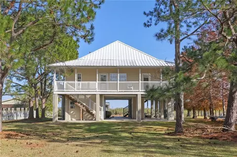 104 Herring Dr, Slidell, LA 70461 photo 1